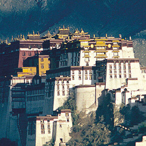 Der Klosterpalast Potala, Lhasa, 1986, Foto: Hans-Jörg Schwabl