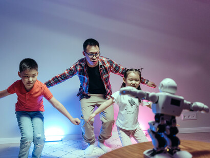 El encuentro con un imitador, en la vida real, a menudo nos desconcierta