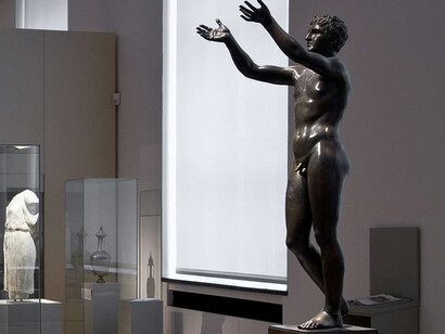 Ancient Worlds. Greeks, Etruscans and Romans. Courtesy of Altes Museum