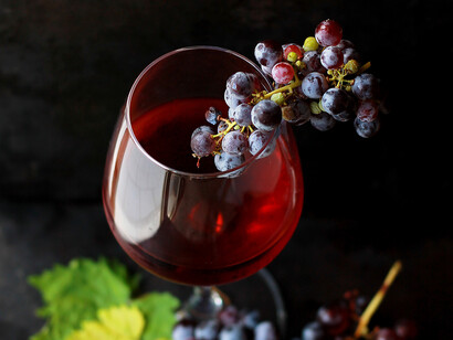 A Bardolino Chiaretto glass