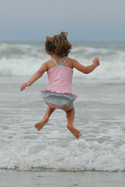 Non devono cambiare gli altri, ma siamo noi a dover cambiare dall’interno per far sì che, all’esterno, le persone reagiscano a questa nostra trasformazione