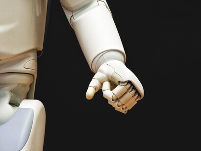 Detalle del brazo de un robot. ¿Qué sucederá con la próxima Revolución Industrial que será la Revolución Robótica?