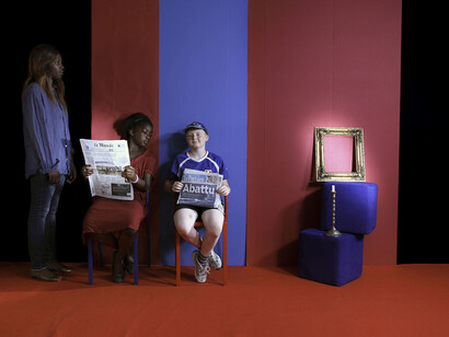 Halida Boughriet, Bichromie au regard trompeur, 2014. Courtesy of Officine dell' Immagine