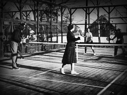 El pádel se extendió por varias regiones de España como País Vasco, Madrid, Andalucía, Barcelona y Galicia