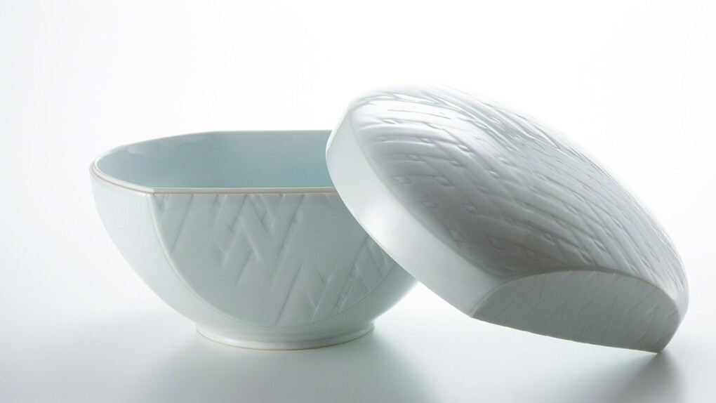 Carving White Translucence. Courtesy of Onishi Gallery