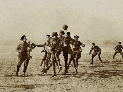 Partido de fútbol en el frente (1914)