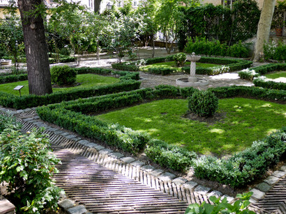 Madrid. Jardín del Príncipe de Anglona. Caminos centrales