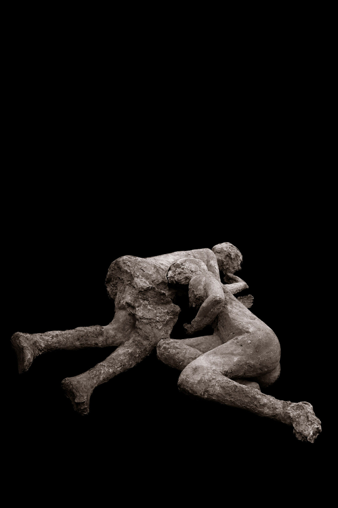 Linda Connor, UnEarthed, Body Casts from Pompeii, in honor of Georgio Sommer, 2015
Sublimation on aluminum, 10 x 8 inches.
Courtesy of the artist and Haines Gallery 