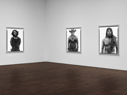 Richard Avedon, Facing west, exhibition view. Courtesy of Gagosian Gallery