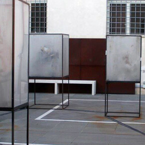 Ologrammi-gotici, Installazione-di-Sàndor-Vály