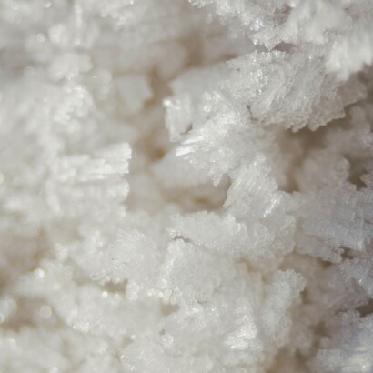 Si lascia quindi una piccola quantità di trascinamenti salini nell'acqua trattata, dell'ordine dei 25-50 mg/l