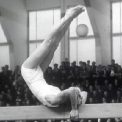 Anja Olofgörs, Repetition of Acts, Video, 2.12 min loop, 2017.
