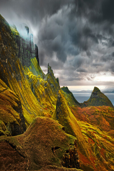 Albert Watson, The Quiraing, Isle of
Skye, Scotland, 2013. © Albert Watson, Courtesy of Hamiltons Gallery
