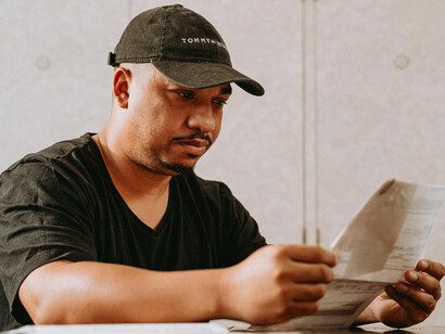 Exemplos de metalinguagem em romances e poesias da literatura brasileira e seu impacto na narrativa