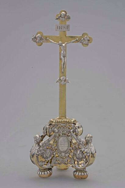 Silver crucifix of the Court of Crafts, 1688. Courtesy of Museum of the History of Riga and Navigation