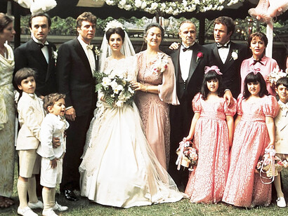 O casamento de Connie, a única filha de Vito Corleone, foi uma multitudinária voda siciliana no filme "O Poderoso Chefão"