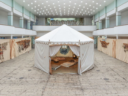 Drawing a Line through Landscape. Courtesy of Galleria Continua