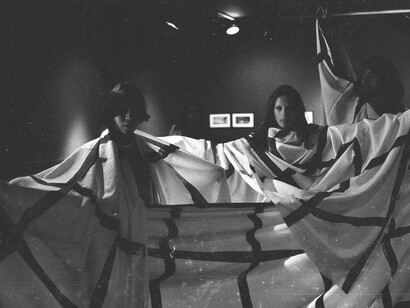 Eugenio Espinoza, Untitled, 1973, Performed as part of Textiles, grids, post cards, Galeria Conkright, Caracas, 1973., Documentary photograph, edition of X. Courtesy the artist