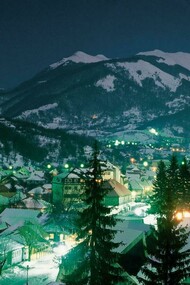 Noite do inverno em Kolašin 