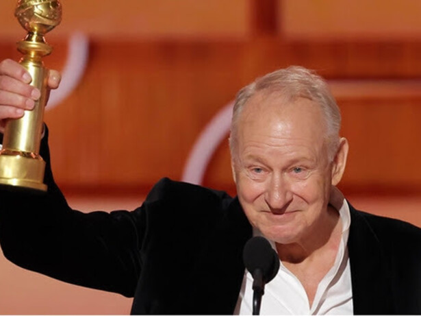 O ator Stellan  Skarsgård recebendo o Globo e Ouro: agradeceu a sua família, como de praxe, mas destacou algo mais raro: a alegria de ver um filme norueguês, independente e sem orçamento para publicidade alcançar o público daquela maneira e, sobretudo, ser visto no cinema, segundo ele, uma espécie em extinção. E concluiu com uma imagem simples e perfeita: num cinema, quando as luzes se apagam e eventualmente você divide o braço da cadeira com outra pessoa, isto é magia! Cinema deve ser visto no cinema