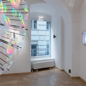 Jiyen Lee, Stain–rainbow forest, ausstellungsansicht. Mit freundlicher genehmigung der Galerie nächst St. Stephan