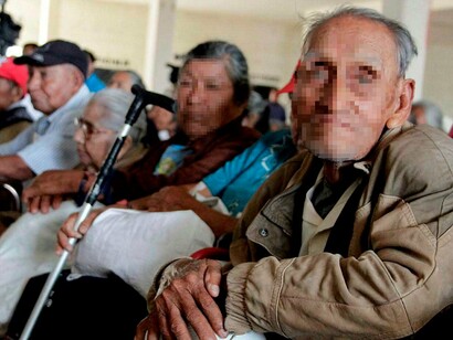 Ancianos en una residencia