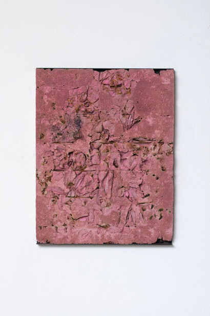 Silenzioso, mi ritiro a dipingere un quadro. Courtesy of Galleria Renata Fabbri
