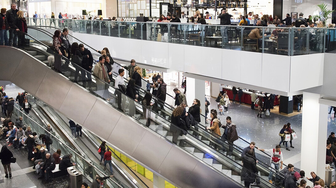 Interno del centro commerciale