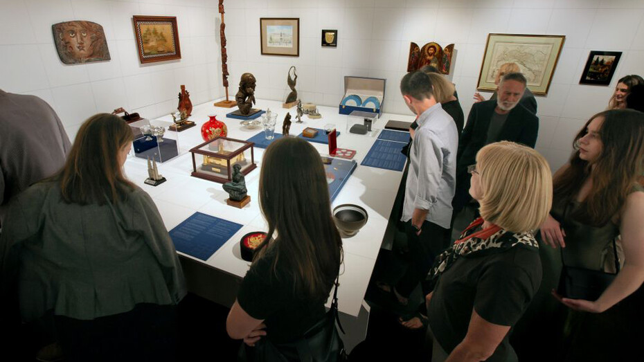 Gifts to the state, exhibition view. Courtesy of National Museum of Contemporary History of Slovenia