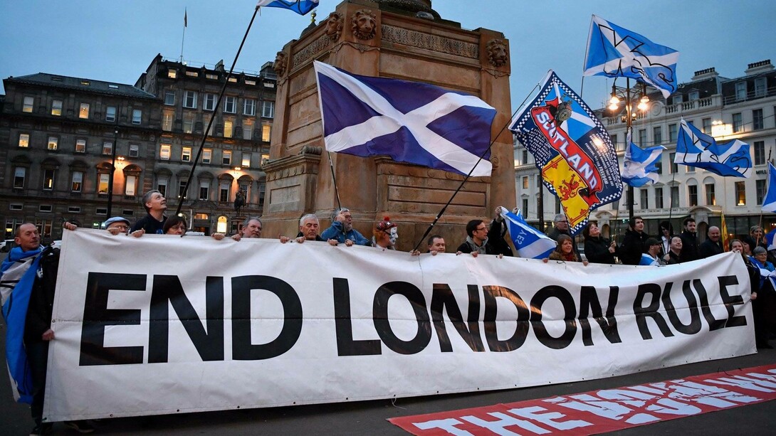 Scottish protestors calling out to be independent from the United Kingdom
