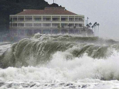 I cambiamenti climatici sono ormai diventati talmente violenti e repentini da mettere in pericolo la nostra stessa esistenza