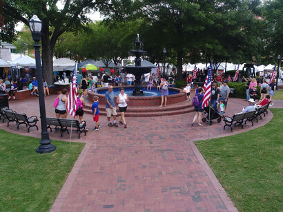 Marietta Art in the Park past edition, festival view. Courtesy of Marietta Art in the Park 