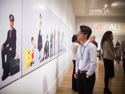 Family Album: New Work by Gonkar Gyatso in collaboration with photographer, Zhadui 
Veduta dell’installazione presso il Michael C. Carlos Museum della Emory University di Atlanta, Georgia
Photos courtesy of Pearl Lam Galleries and Studio GG