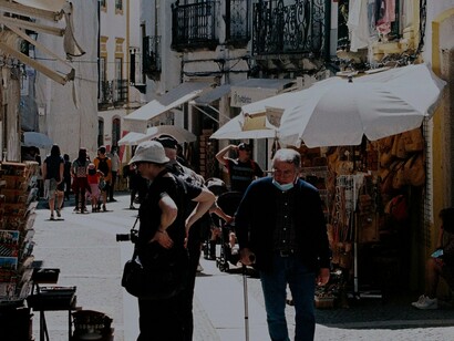 Feira gastronômica em Portugal. A implementação de provas de degustação do prato e de outros produtos locais podem proporcionar uma experiência imersiva que valorize a gastronomia regional