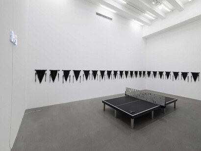 Yang Mushi, Crisscross, exhibition view. Courtesy of Galerie Urs Meile