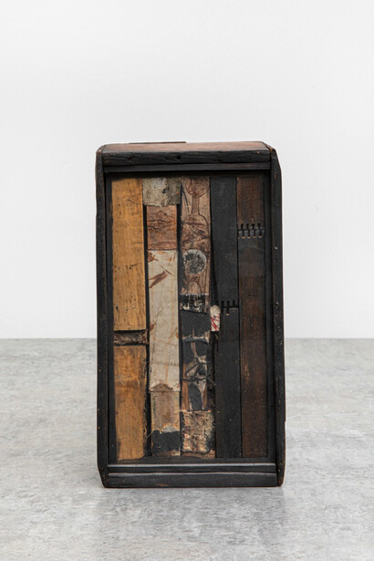 Hannelore Baron (1926–1987), Untitled (B81060), 1981, box assemblage of wood, glass, ink, paper, fabric, and monoprint. Courtesy of Michael Rosenfeld Gallery LLC, New York, NY.