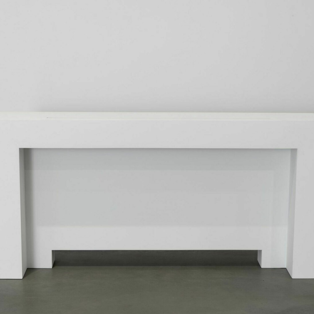 Jacob Kassay, BRU, 2016, Aluminum, urethane
28 3/8 x 57 3/4 x 10 7/8 inches (72.1 x 146.7 x 27.6 cm), JK 483. Courtesy of 303 Gallery 