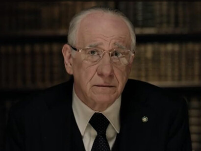 Toni Servillo è Mariano De Santis in una scena del film "La grazia" di Paolo Sorrentino