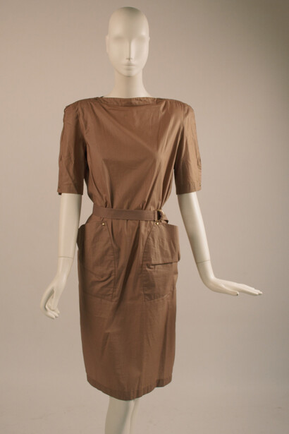 Fashion from Paris. A donation of Erika Hoffmann, piece in exhibition. Courtesy of Staatliche Museen