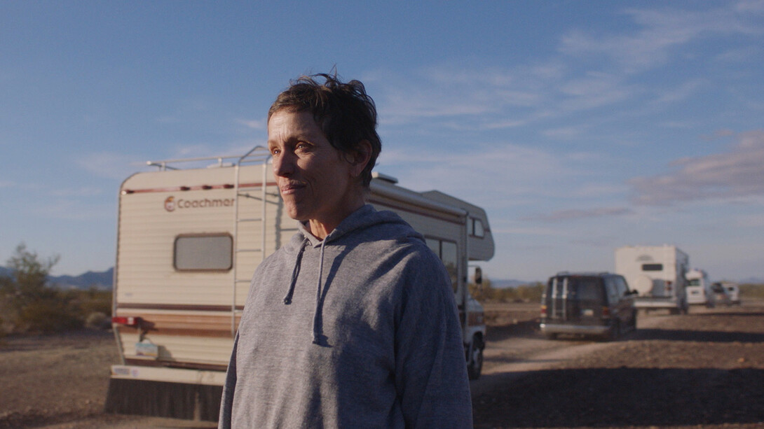 La actriz Frances McDormand protagoniza la cinta de Chloé Zhao «Nomadland». Foto: Searchlight Pictures
