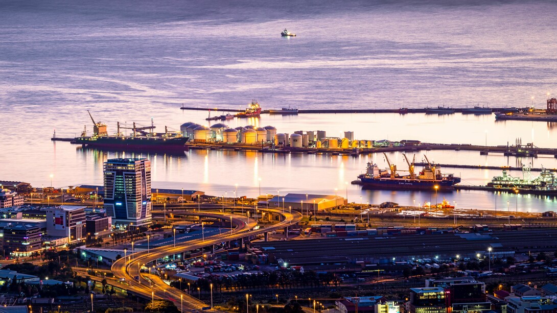 Cape Town’s expansive harbour, representing Africa’s integration into global trade and financial networks