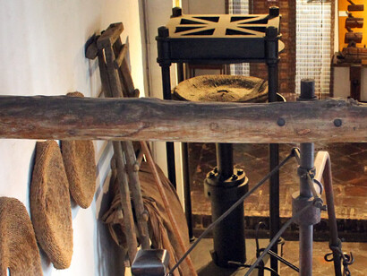 La almazara, Exhibition view. Courtesy of Museo Unicaja de Artes y Costumbres Populares