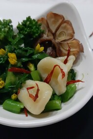 Fresh Orecchiette with Broccoli Rabe