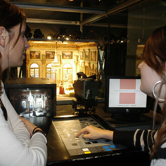 Pinhole. Courtesy of Cité des Sciences et de l'Industrie