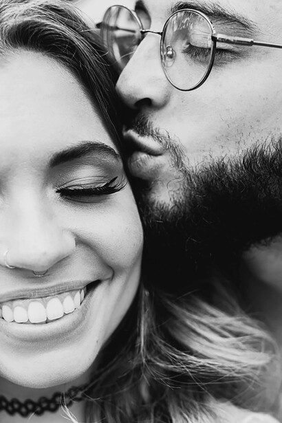L'amore proviene da noi stessi e serve per avvolgere e coinvolgere l’altro in un flusso e riflusso senza fine