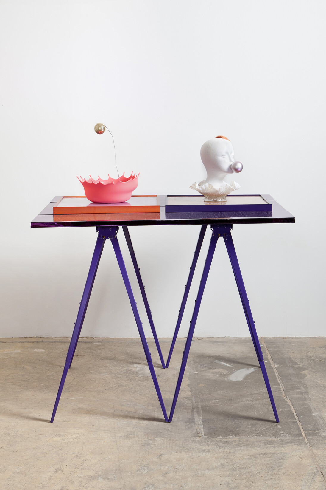 Alex Da Corte, Untitled, 2015, Table sculptures: sawhorses, ikea shelves, metal frames, plexi glass, milk glass, Christmas ornament, foam head, silicone bowl and wire, 119, 38 x 111, 76 x 122 cm
(47 x 44 x 48 in)
