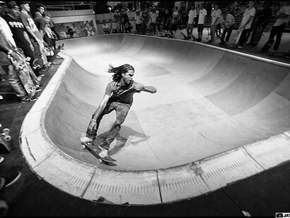 Natalie Krishna Das, skater en la pista instalada junto al Kennedy Center de Washington, D.C. con motivo del festival Finding a Line. Foto: Jati Lindsay
