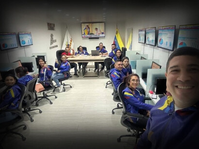 Trabajador del Consejo Nacional Electoral se hace un selfi donde salen los verdaderos resultados de las elecciones presidenciales venezolanas de 2024