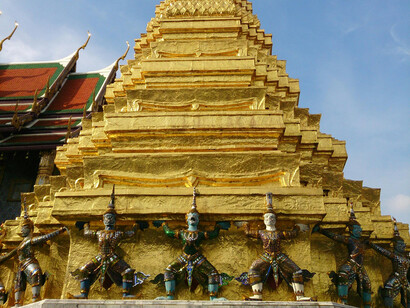Templo religioso Wat Phra Kaew em Bangkok, Tailandia, é a única capela tailandesa na qual não residem monges