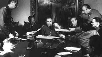 La Junta Militar de Gobierno fue un organismo asumió el poder público en Chile mediante el Golpe de Estado del 11 de septiembre de 1973